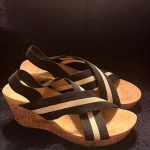 Life Stride Black and Cream Striped Wedge Sandals